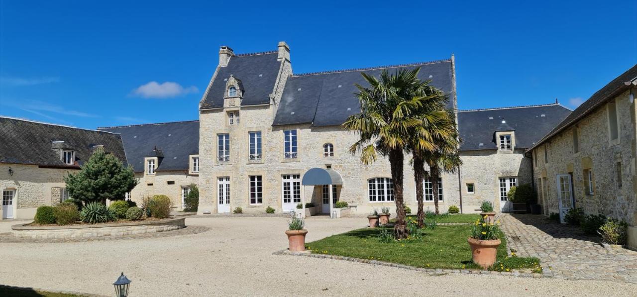 Le Manoir Des Marronniers Hotell Sully  Exteriör bild