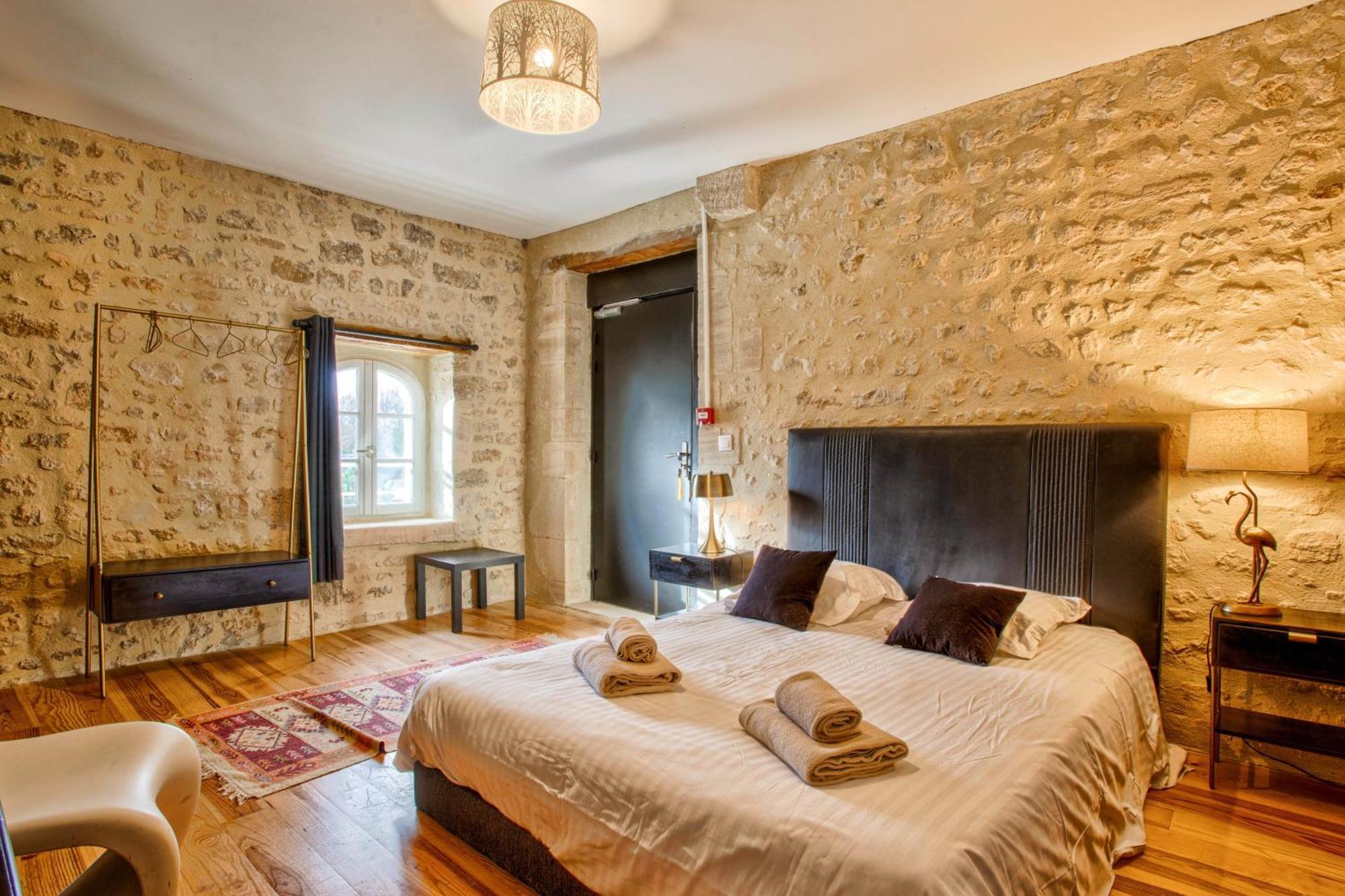 Le Manoir Des Marronniers Hotell Sully  Exteriör bild