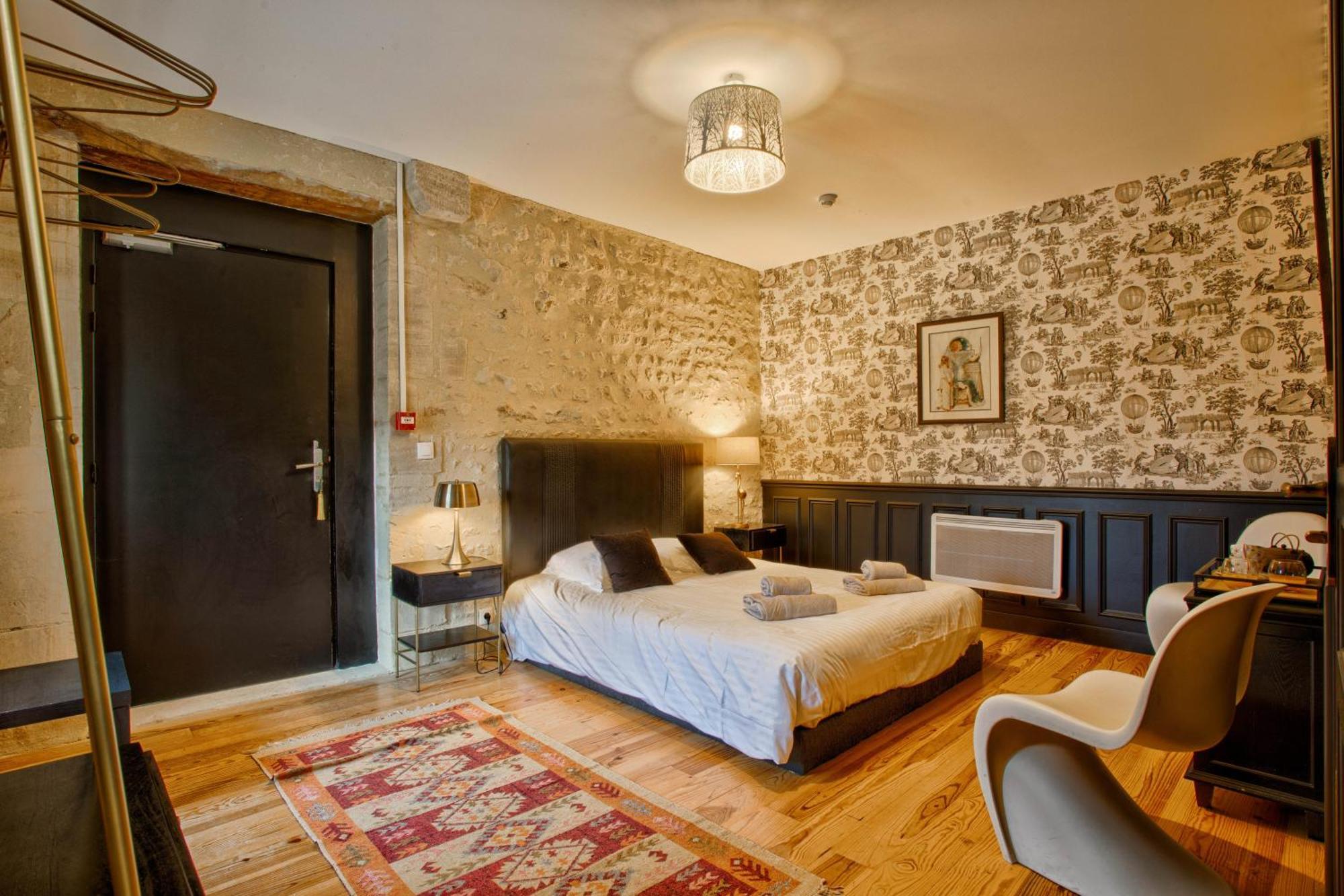 Le Manoir Des Marronniers Hotell Sully  Exteriör bild